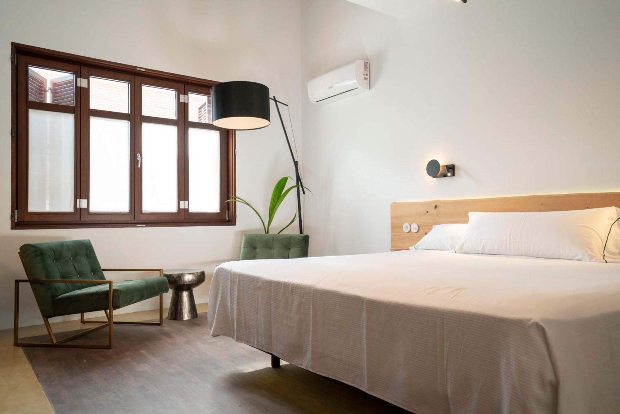 La Moderna Suites Malaga Bagian luar foto