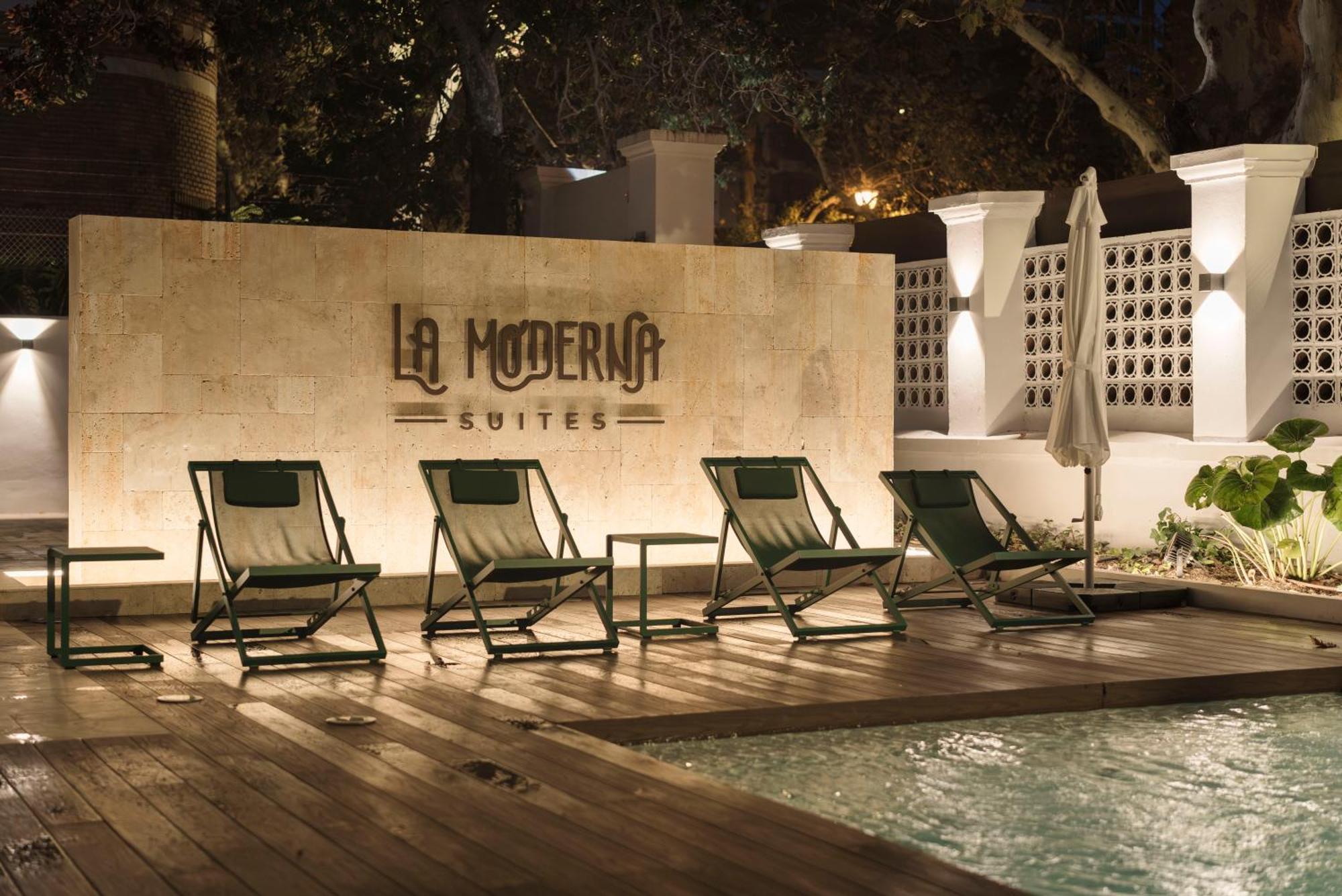 La Moderna Suites Malaga Bagian luar foto