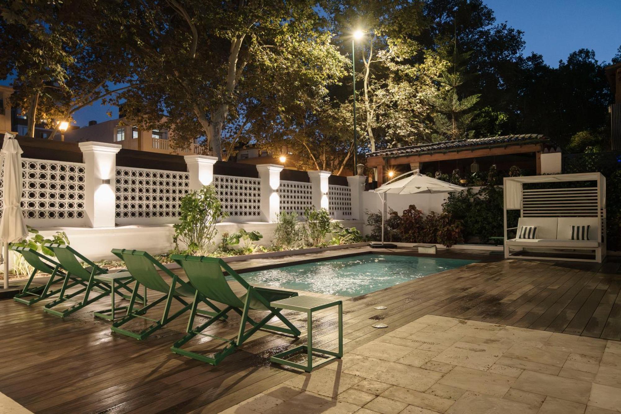 La Moderna Suites Malaga Bagian luar foto