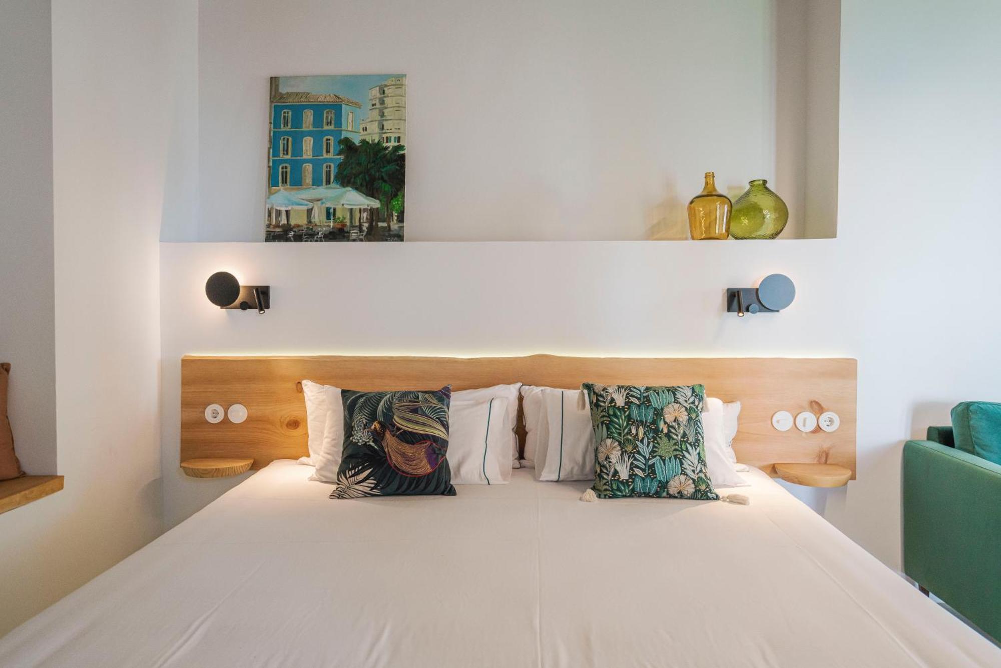 La Moderna Suites Malaga Bagian luar foto