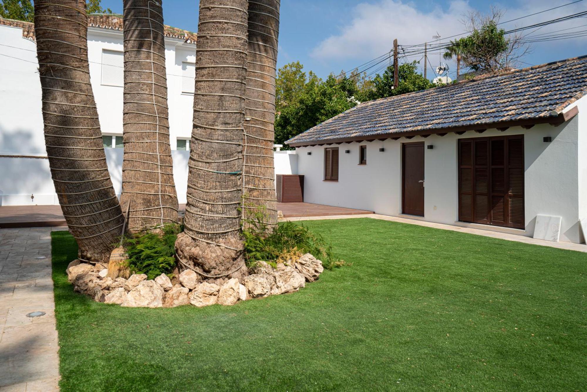 La Moderna Suites Malaga Bagian luar foto