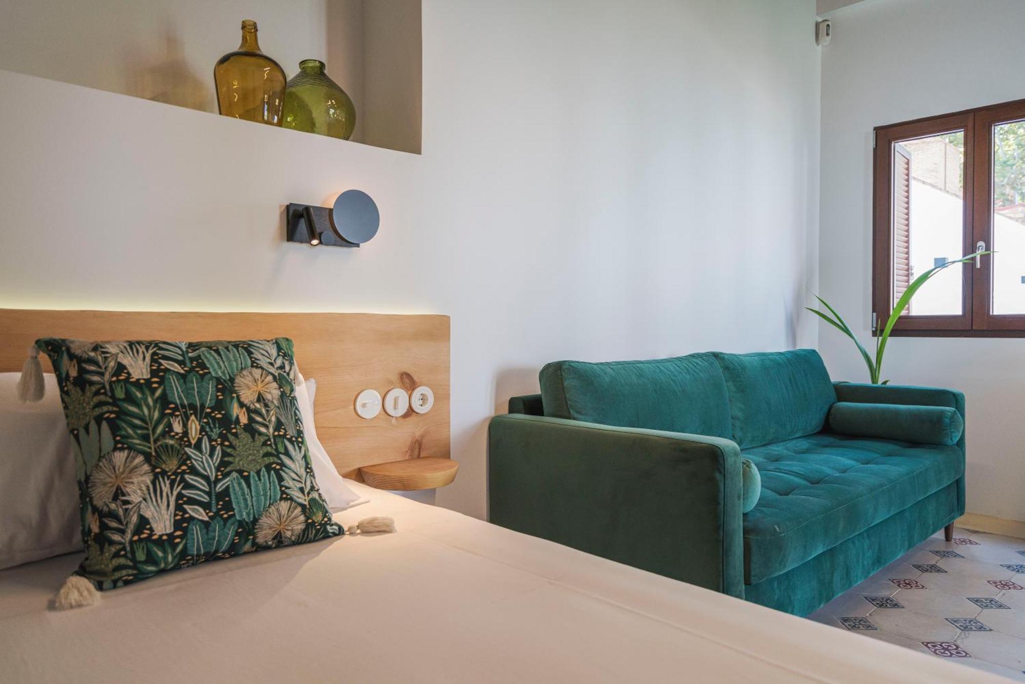 La Moderna Suites Malaga Bagian luar foto