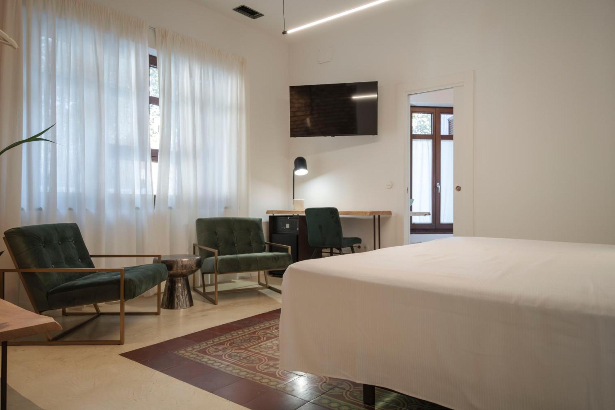 La Moderna Suites Malaga Bagian luar foto