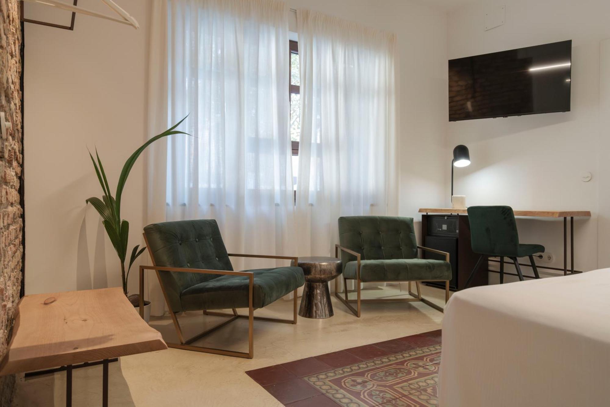La Moderna Suites Malaga Bagian luar foto